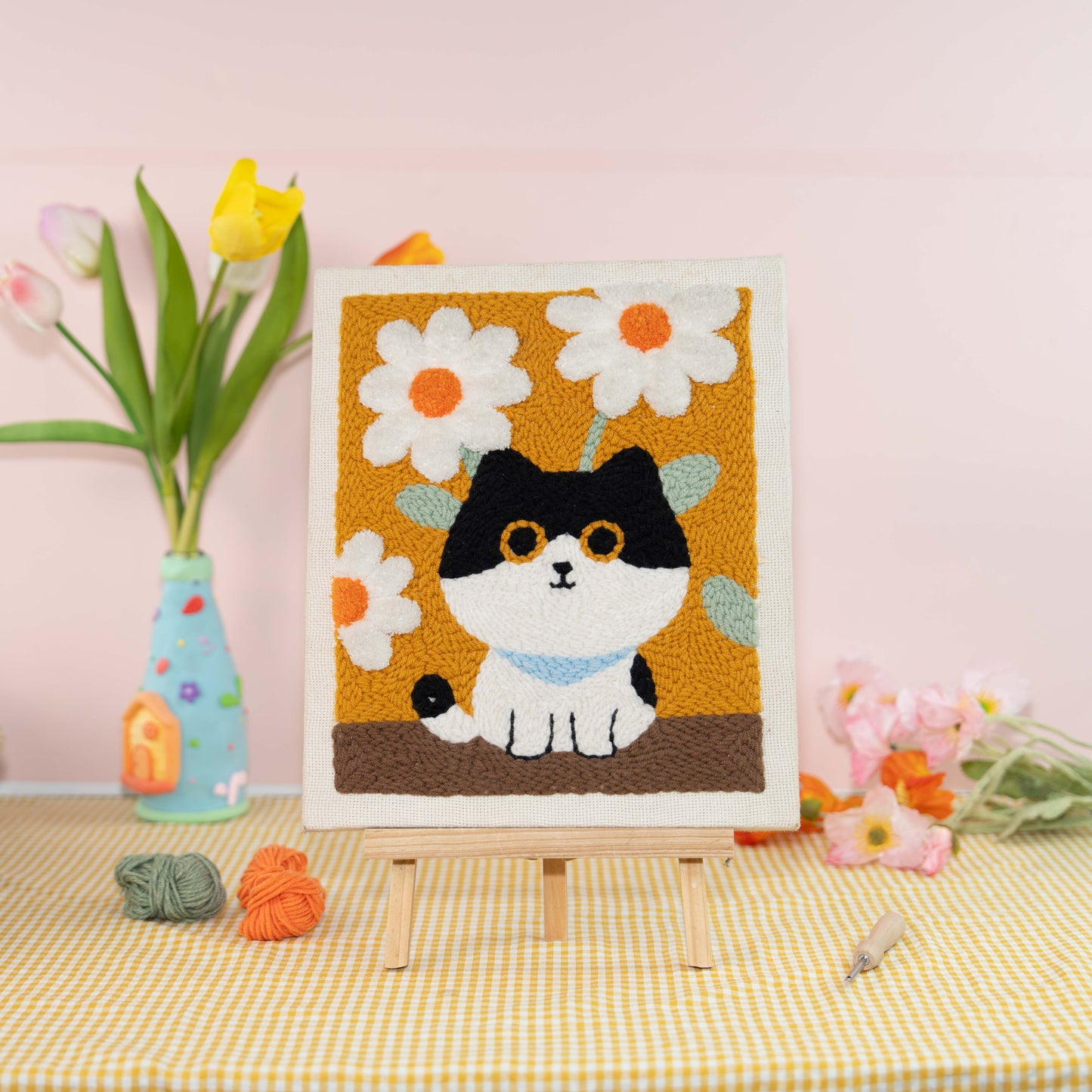 Tabby Cat Punch Needle Kit With Wooden Frame