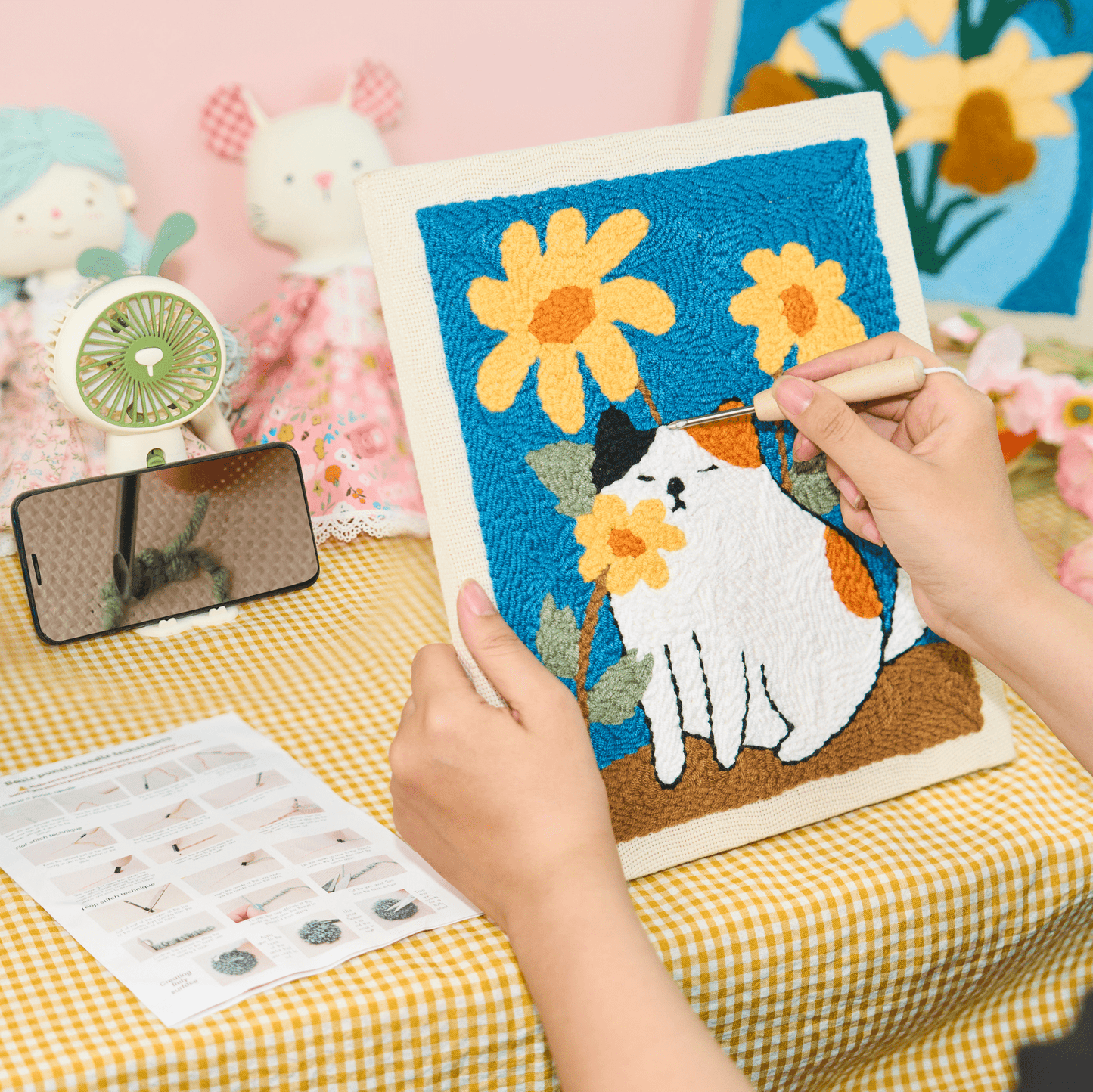 Blossom Kitty Punch Needle Kit With Wooden Frame