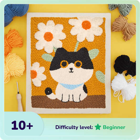 Tabby Cat Punch Needle Kit With Wooden Frame